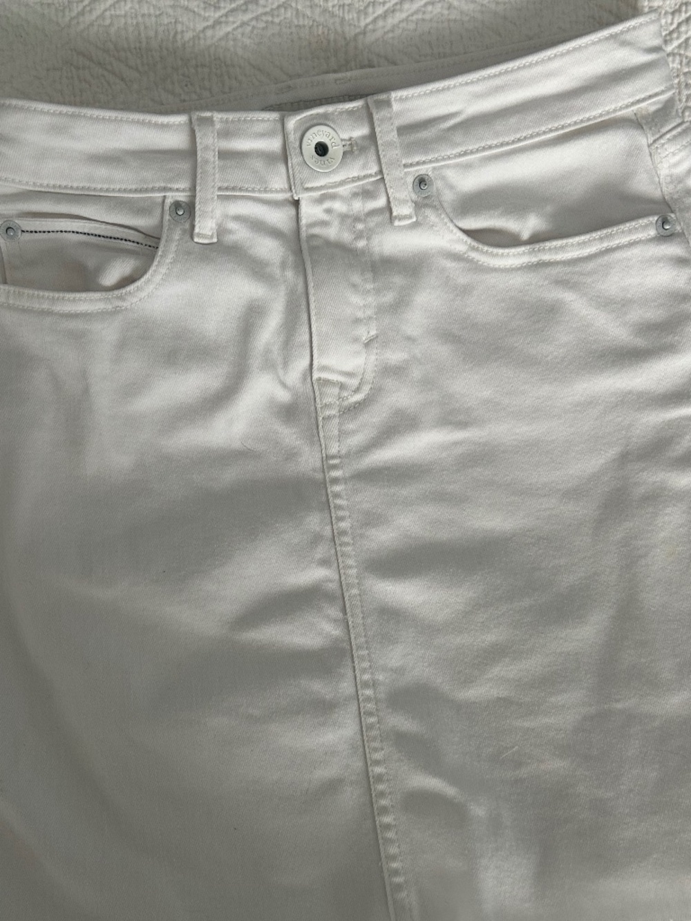 Vineyard Vines Denim high waist raw hem Mini Skirt Women’s Size 00